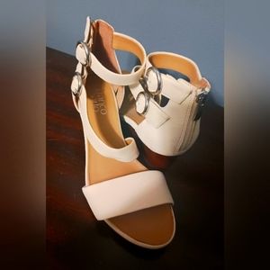 6.5US Franco Sarto Heels in Cream